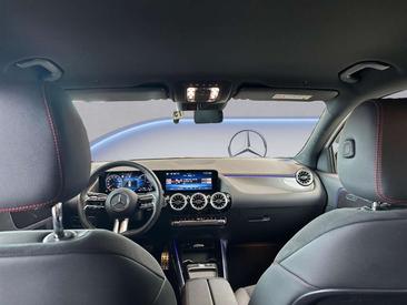 Mercedes GLA 250 AMG Line — photo 11