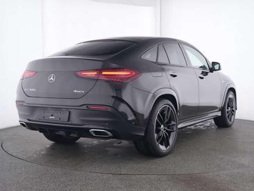 Mercedes GLE 400 AMG Line — photo 2