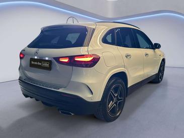 Mercedes GLA 250 AMG Line — photo 5