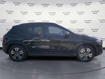 Mercedes GLA 180 Progressive — photo 10