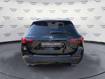 Mercedes GLA 180 Progressive — photo 11