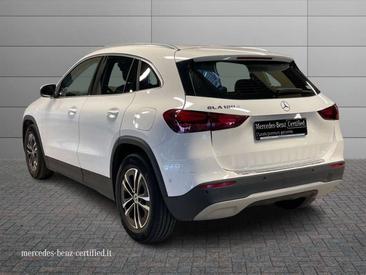 Mercedes GLA 180 — photo 3