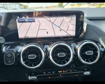 Mercedes GLA 180 Progressive — photo 13