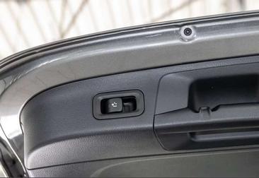 Mercedes GLA 180 AMG Line — photo 11