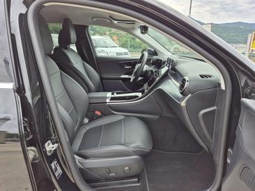 Mercedes GLC 200 — photo 9