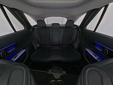 Mercedes GLC 400 AMG Line — photo 9