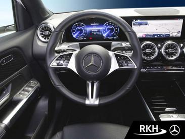 Mercedes EQB 250 — photo 11