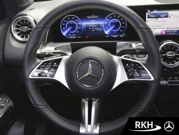 Mercedes EQB 250 — photo 12
