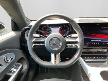 Mercedes CLA 350 Night Edition — photo 12