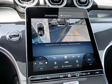 Mercedes GLC 220 — photo 11
