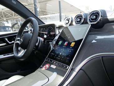 Mercedes GLC 220 — photo 13