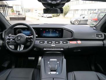Mercedes GLE Coupé 300 Night Edition — photo 11