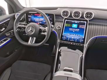 Mercedes GLC 300 AMG Line — photo 2