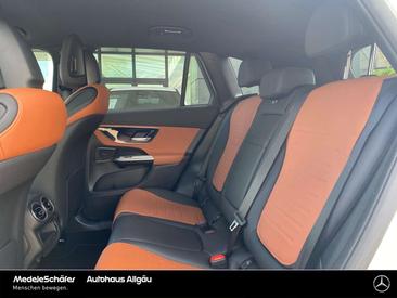 Mercedes GLC 220 Night Edition — photo 13