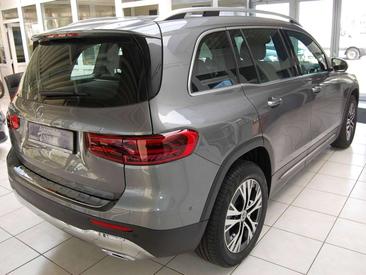Mercedes GLB 200 — photo 8