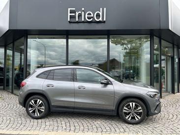 Mercedes GLA 200 Night Edition — photo 2
