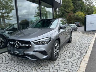 Mercedes GLA 200 Night Edition — photo 3