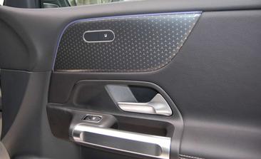 Mercedes GLB 200 — photo 11