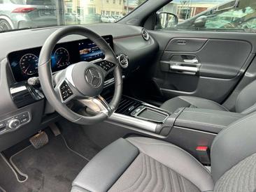 Mercedes GLA 200 Night Edition — photo 10