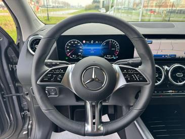 Mercedes GLA 250 Progressive Line — photo 13