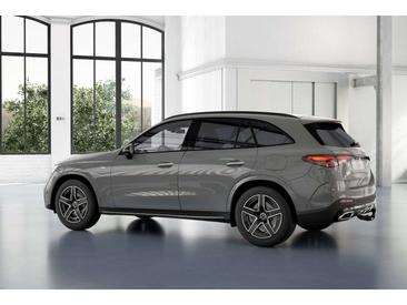 Mercedes GLC 300 — photo 16
