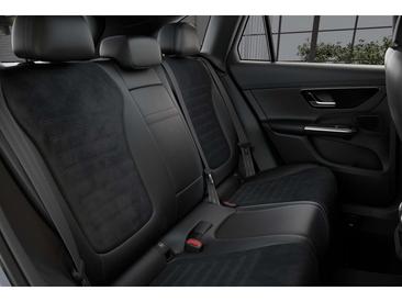 Mercedes GLC 300 — photo 23