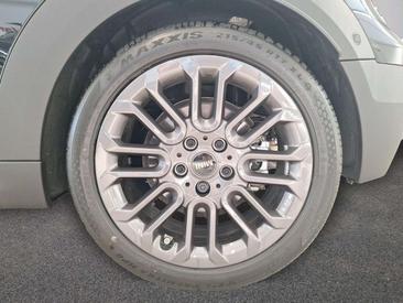 Mini Cabrio Favoured Cooper — photo 10