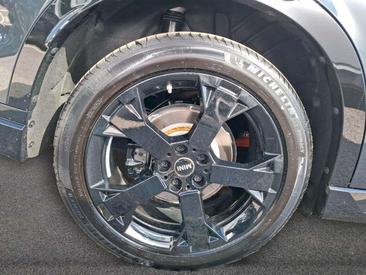 Mini Countryman JCW Electric — photo 10