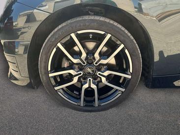 Mini Cooper E JCW — photo 8