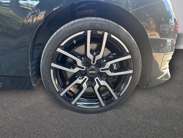 Mini Cooper E JCW — photo 10