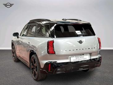 Mini Countryman JCW Electric — photo 5
