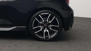 Mini Cooper SE JCW — photo 12