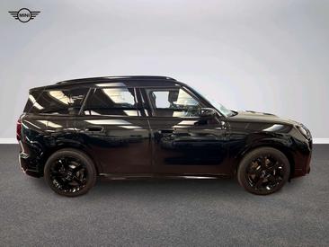 Mini Countryman JCW Electric — photo 2