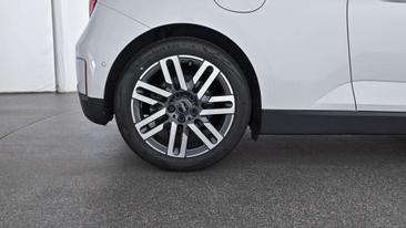 Mini Cooper E Classic — photo 11