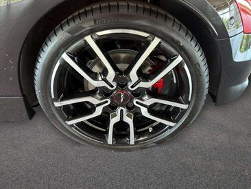 Mini Cabrio John Cooper Works — photo 9