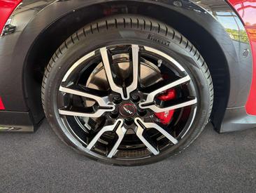 Mini Cabrio John Cooper Works — photo 11