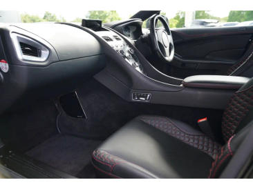 Aston Martin Vanquish II Vanquish Coupe — photo 19