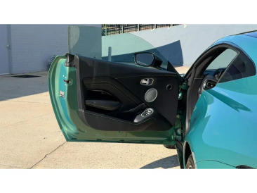 Aston Martin Vantage (2019-23) Vantage Coupe — photo 21