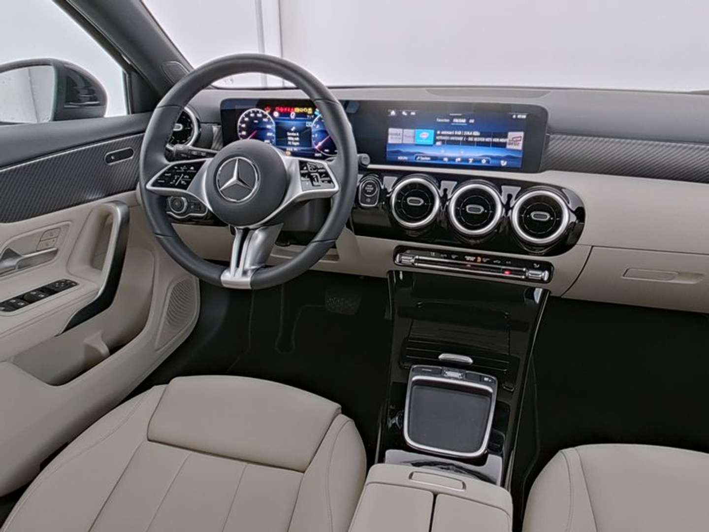 Mercedes Classe A 180 Progressive Line - 2024 - Joinsteer - #4