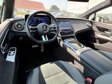 Mercedes EQE 350 — photo 10