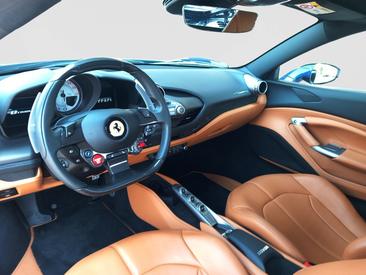 Ferrari F8 Tributo — photo 5