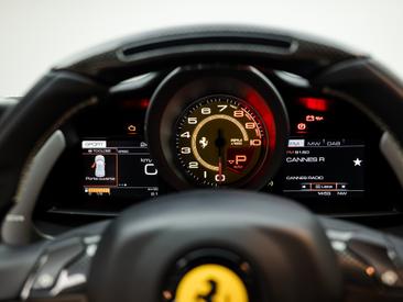 Ferrari 488 GTB — photo 8
