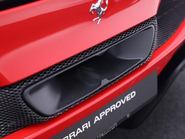 Ferrari 296 GTS — photo 11