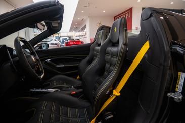 Ferrari F8 Spider — photo 12