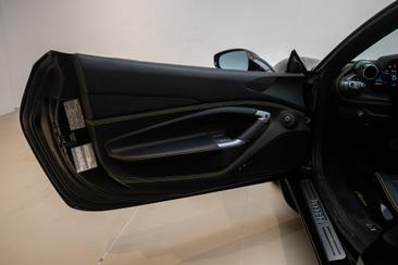 Ferrari F8 Spider — photo 17
