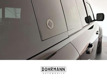 Land Rover Defender 110 OCTA Black Edition — photo 6