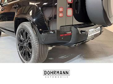 Land Rover Defender 110 OCTA Black Edition — photo 7