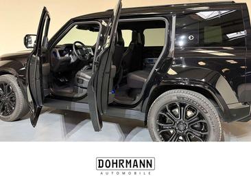 Land Rover Defender 110 OCTA Black Edition — photo 12