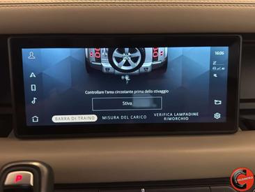 Land Rover Defender 110 X-Dynamic HSE Gancio Traino 3.0D I6 300cv AWD — photo 14