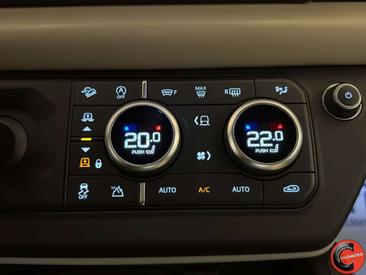 Land Rover Defender 110 X-Dynamic HSE Gancio Traino 3.0D I6 300cv AWD — photo 30